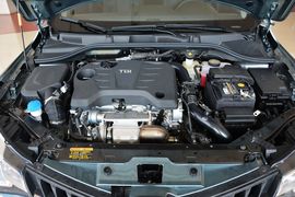 2015款名爵锐行1.4TGI手动精英版