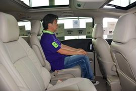 后排空间