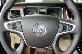 2014款别克GL8 3.0L XT豪华商务旗舰版