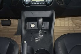 2015款现代ix35 2.0L自动两驱智能型 国IV