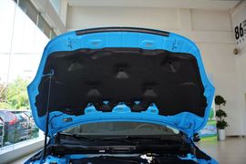 2015款沃尔沃V40 1.6T智逸版