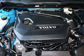 2015款沃尔沃V40 1.6T智逸版