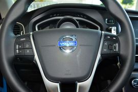 2015款沃尔沃V40 1.6T智逸版