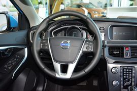 2015款沃尔沃V40 1.6T智逸版