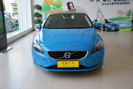 2015款沃尔沃V40 1.6T智逸版