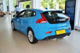 2015款沃尔沃V40 1.6T智逸版