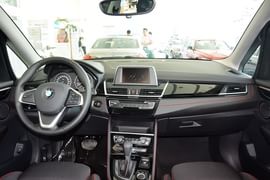 2015款宝马218i Gran Tourer