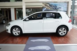 2015款大众高尔夫1.6L手动时尚型