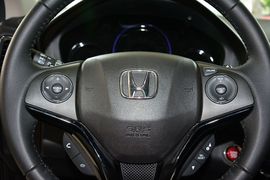 2015款本田缤智1.8L CVT四驱旗舰型