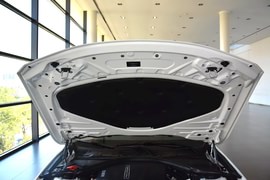 2015款宝马320i超悦版运动设计套装