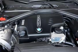 2015款宝马320i超悦版运动设计套装