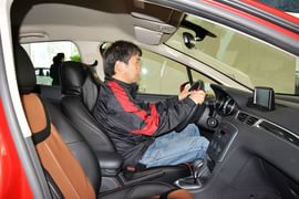 2014款标致308 乐享版 1.6L自动优尚型