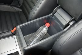 2014款大众帕萨特1.8TSI DSG御尊导航版