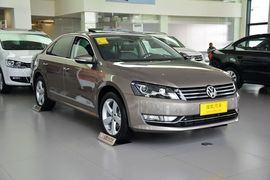 2014款大众帕萨特1.8TSI DSG御尊导航版