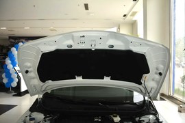 2014款标致408 1.8L自动豪华版