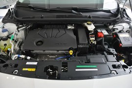 2014款标致408 1.8L自动豪华版
