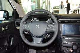 2014款标致408 1.8L自动豪华版