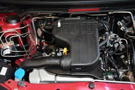 2013款铃木奥拓1.0L手动舒适型
