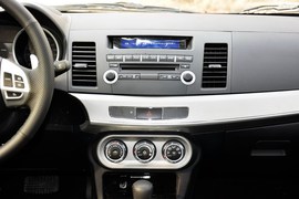 2015款三菱翼神1.8L CVT致尚型 国IV