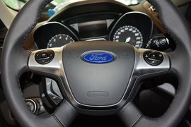 2015款福特翼虎2.0L GTDi四驱精英型