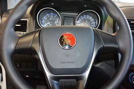 2015款东风风行景逸X5 1.6L豪华型