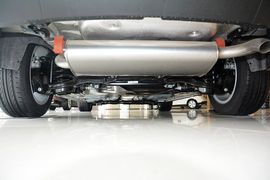 2012款福特福克斯三厢1.6L手动风尚型
