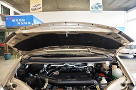 2015款东风风行菱智M5 Q3 2.0L 7座长轴豪华型