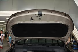2015款现代全新胜达2.4L自动四驱智能型