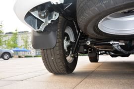 2015款福田萨瓦纳2.8T四驱柴油豪华版5座