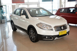 2014款铃木锋驭1.6 CVT尊贵型