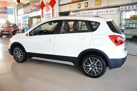 2014款铃木锋驭1.6 CVT尊贵型