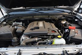 2014款福田拓陆者 S系列 2.8L柴油四驱至尊超豪华版