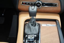 2015款沃尔沃XC90 2.0T T6限量版