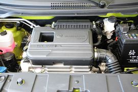 2015款长安奔奔1.4L手动天窗版