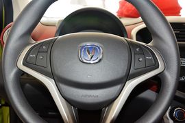 2015款长安奔奔1.4L手动天窗版