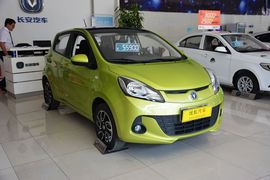 2015款长安奔奔1.4L手动天窗版