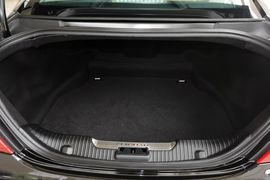 2015款捷豹XJL 3.0 SC 四驱全景商务版