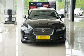 2015款捷豹XJL 3.0 SC 四驱全景商务版