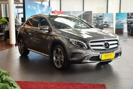 2015款奔驰GLA220 4MATIC豪华型