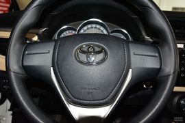 2015款丰田雷凌1.6E CVT新锐版