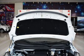 2015款长安奔奔1.4L手动豪华型