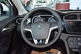 2015款名爵锐腾2.0TGI双离合四驱旗舰版