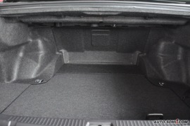 新皇冠3.0L Royal Saloon