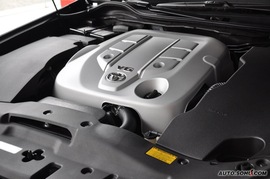 新皇冠3.0L Royal Saloon