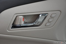 新皇冠3.0L Royal Saloon