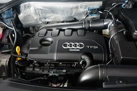2015款奥迪Q3 35TFSI舒适型