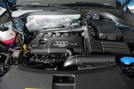 2015款奥迪Q3 35TFSI舒适型
