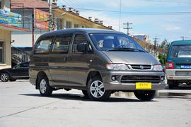 2015款东风风行菱智V3 1.6L舒适型