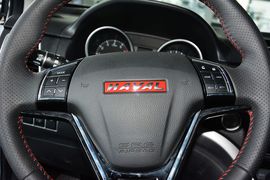 2015款哈弗H6 运动版 1.5T自动两驱尊享型