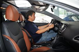 2015款菲亚特菲翔1.4T自动劲享版到店实拍